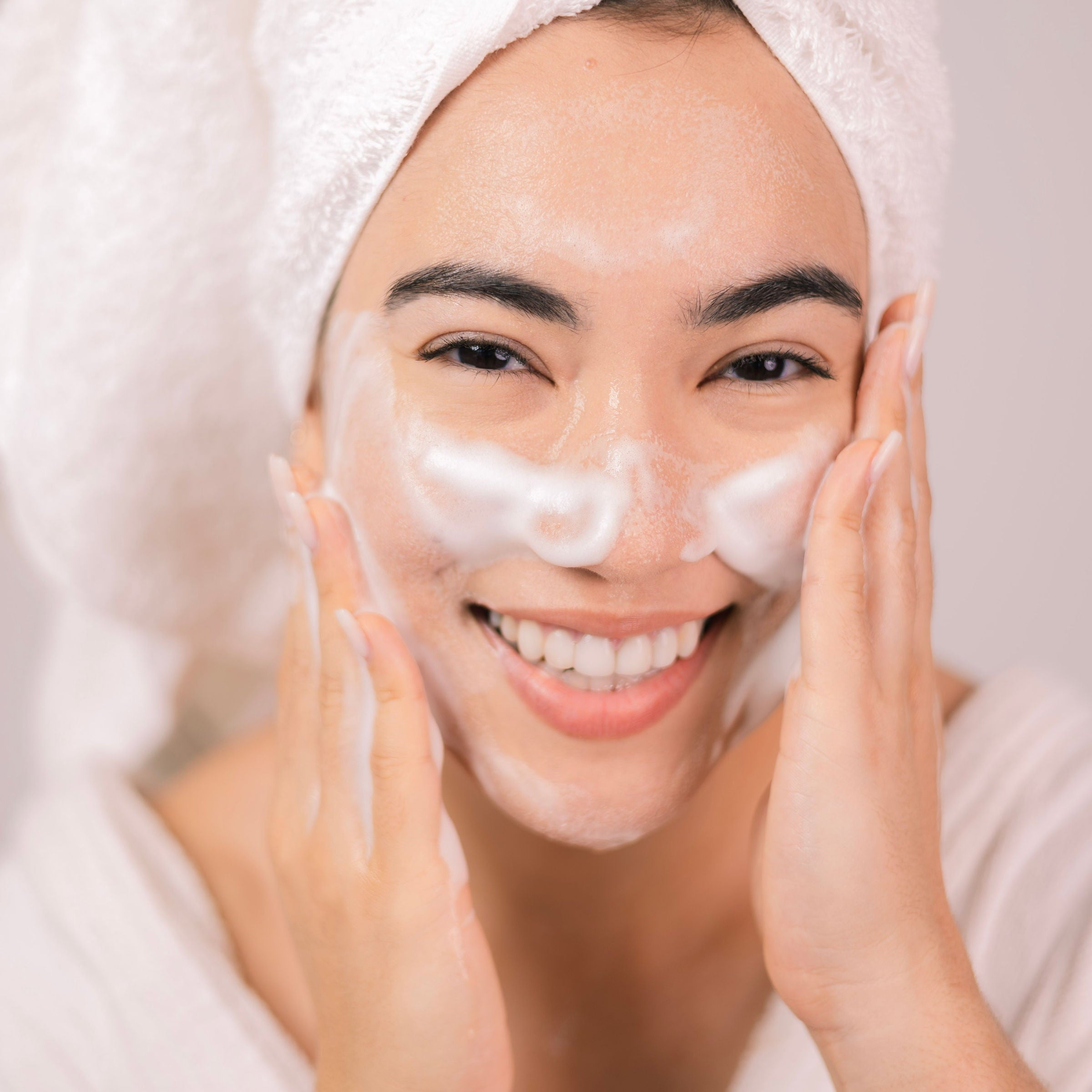 קצף לניקוי פנים